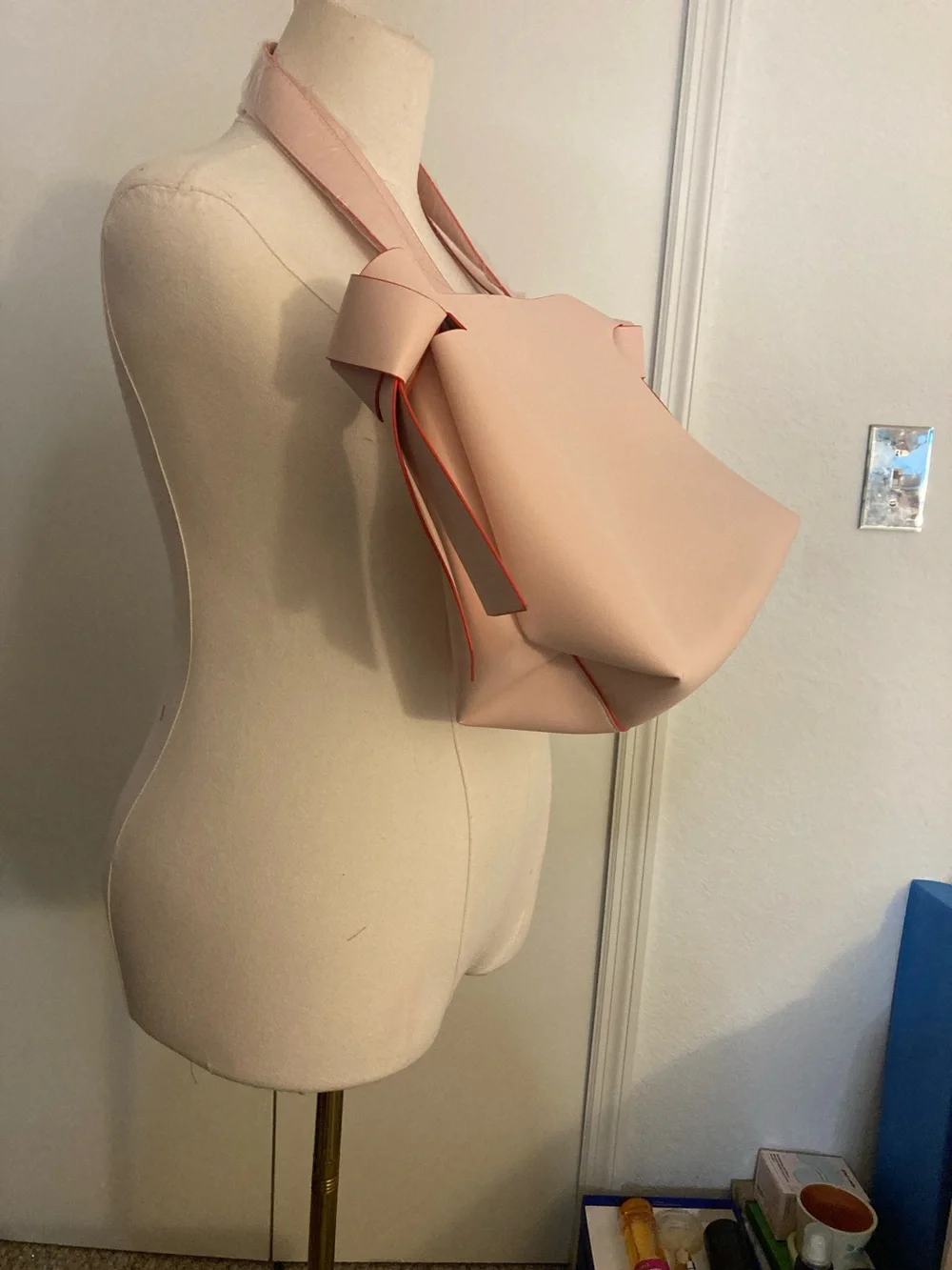 Elizabeth Arden Soft Pink Women's Tote Bag - Minimalist Everyday Carry